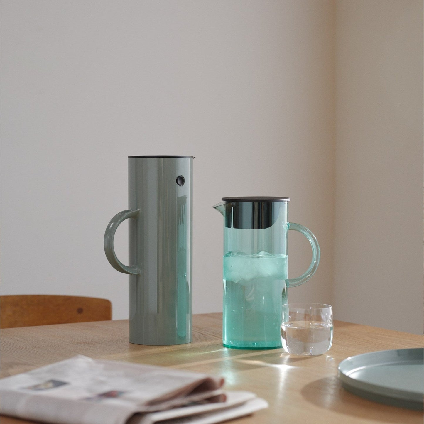 EM77 jug with lid - Dusty Green